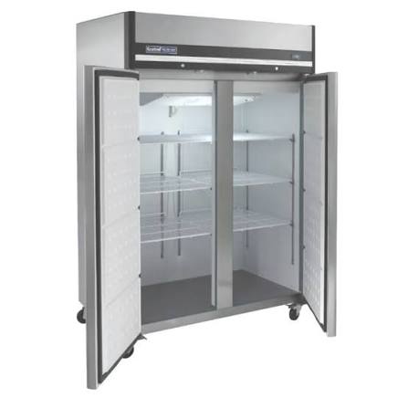Commercial Reach-in Refrigerator Repair technician repairing a commercial refrigeration unit 0552487802
